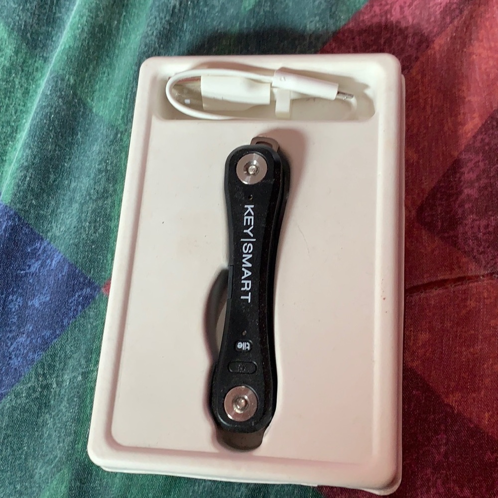 It’s a key/smart holder